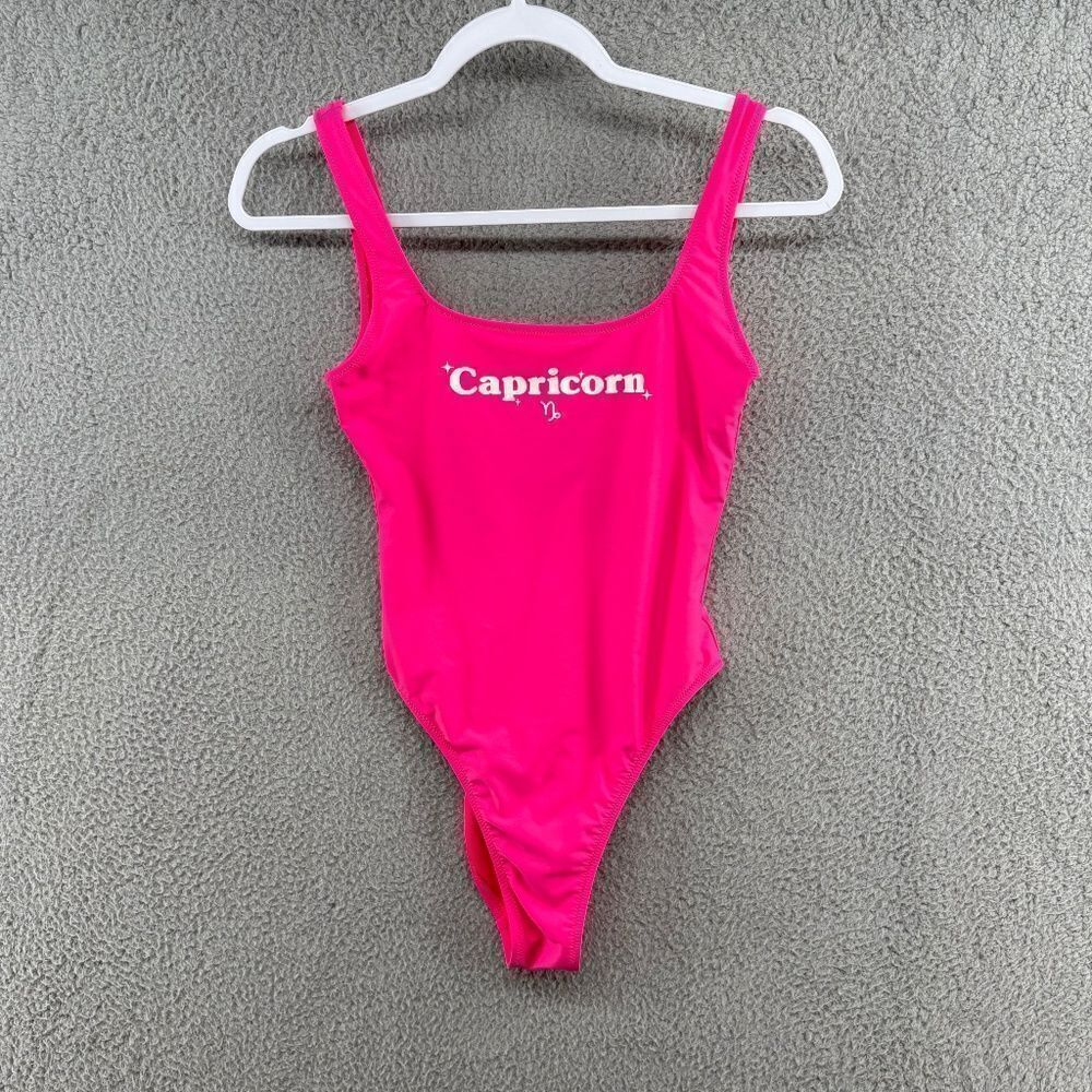 Aerie Astrology Babewatch Cheekiest One Piece Swimsuit CAPRICORN sz small